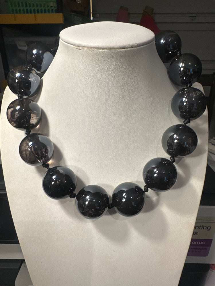 Black Chunky Bubbles