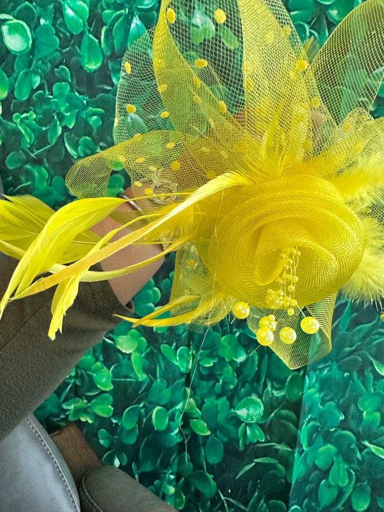 PolkaDots Tulle Pearls Fascinator