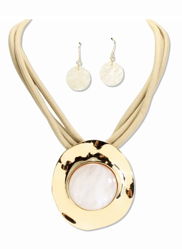 Round Disk Marble Pendent Necklace