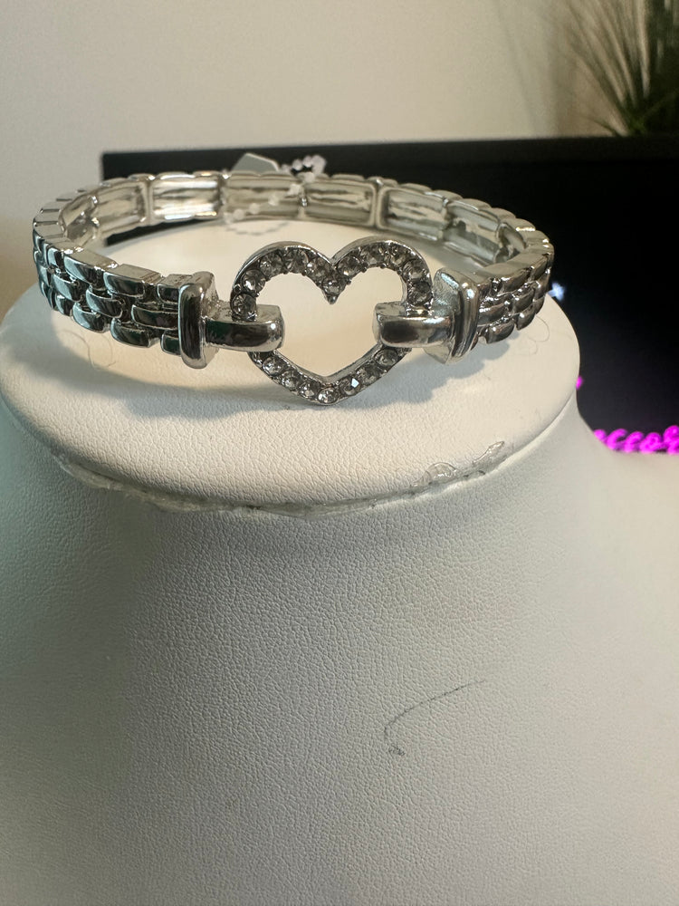 Rhinestone Heart Stretch Bracelet