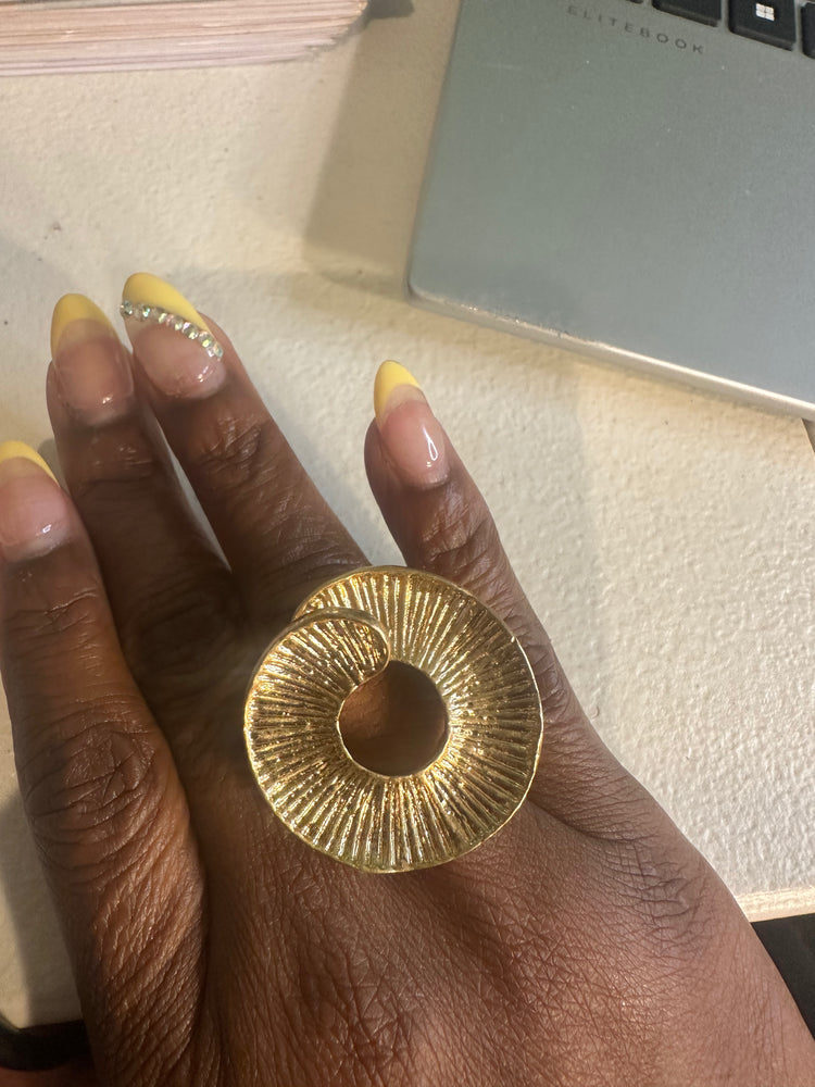 Gold Swirl Ring