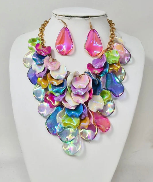 Multicolor Lightweight Shell Necklace