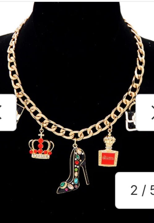 Queen Fashion Charm Necklace
