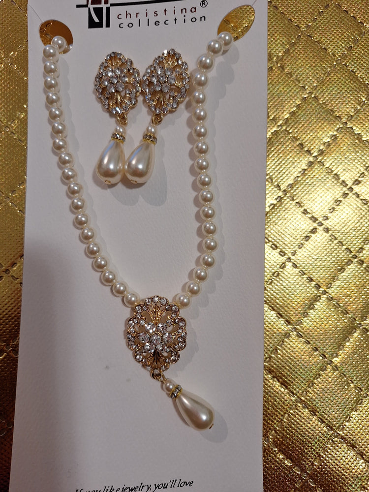 Pearl & Gold Drop Necklace Set