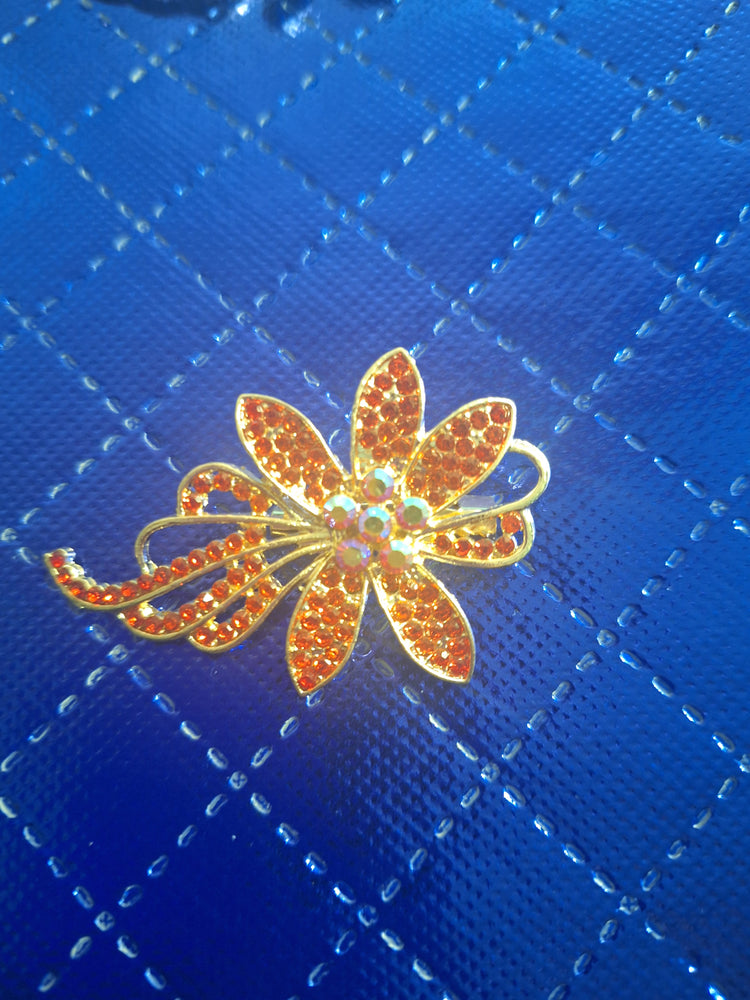 Sparkle Flower Brooch