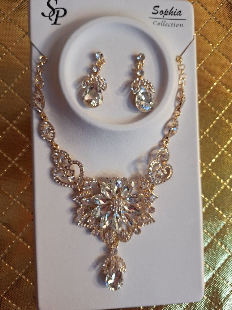 Fancy Heart & Flower Necklace Set