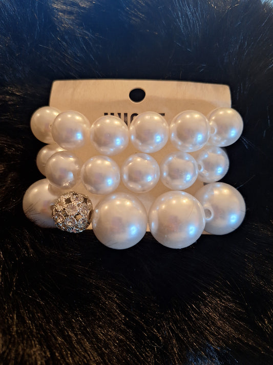 Chunky Pearl Bracelet